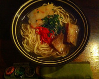 「沖縄そば」@泡盛と琉球料理 うりずんの写真