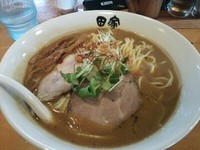 「【11/2～4限定】海老カレーそば＋半ライス」@中華そば 田家 本店の写真