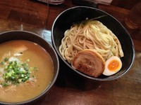 「濃厚魚介豚骨つけ麺」@麺や 飛来の写真