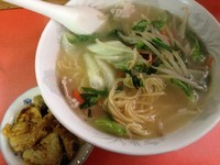 「タンメン＋サービス天ぷら」@中華料理 宮城の写真