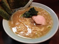 「ラーメン　並」@横浜らーめん 本牧家 横須賀店の写真