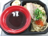 「支那そばや【佐野実のガチンコつけ麺+由比港釜揚げしらす」@大つけ麺博 日本一決定戦2の写真