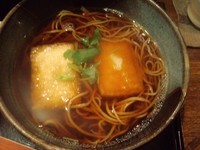 「揚げもちそば800円」@蕎麦処 はなみずきの写真