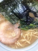 「一品堂ラーメン（630円替え玉105円）」@らーめん一品堂の写真