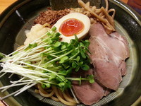 「【夜の部】まぜそば（大盛り）￥700＋￥100」@あぢとみ食堂の写真