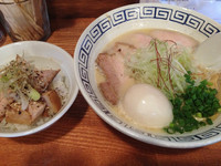 「特製濃厚とりそば+炙りちゃーしゅー飯」@ねいろ屋の写真