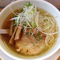 「塩ラーメン　650円」@麺家 しんの写真