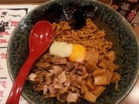 「油そば　醤油魚介　740円」@in EZO 本店の写真