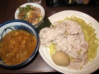 「豚しゃぶつけ麺並　750円＋無料の味玉・ミニチャーシュー丼」@赤坂 麺道 いってつの写真