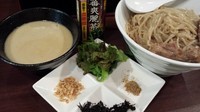 「濃厚鶏つけ麺　780円」@みなとや神戸 大阪駅前第3ビル店の写真