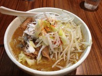 「【11月の限定】モツらーめん、850円」@中華そば 伝堂の写真