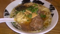 「醤油ラーメン（７５０円）大盛り（１００円）」@麺屋 けくぅの写真