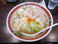 「わんたんめん・大盛り」@わんたんめんの店 しお福の写真