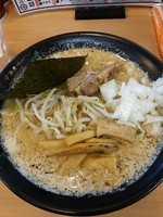 「魚鶏豚骨醤油ラーメン」@極上拉麺専門店 穴場の写真