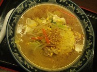 「卵と野菜たっぷり醤油ラーメン¥780」@お食事処 季膳房の写真