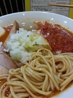 「味玉とまとチリ800円」@カッパ64 福生店の写真