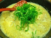 「塩豚骨ラーメン」@らー麺 雄 高槻本店の写真