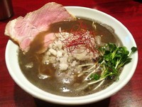 「灰汁中華　薬味増し（秋田ver）」@灰汁中華 丿貫の写真