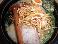 「辛ネギラーメン　「800円」」@ラーメン青木亭 せんげん台店の写真