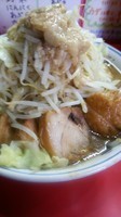 「小ラーメン＋豚２枚（ヤサイ、ニンニク、アブラ、タマネギ）」@麺屋 桐龍の写真