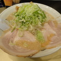 しょうゆラーメン(680円)