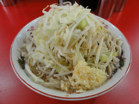 「小（ニンニク・カラメ）」@ラーメン二郎 札幌店の写真