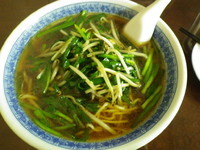 「肉ニラそば」@中華 博雅の写真