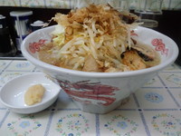 「満腹ラーメン大盛り固め 850円」@寅やの写真