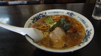 「喜多方鳥唐揚げラーメン（醤油）￥９６０」@蔵一の写真