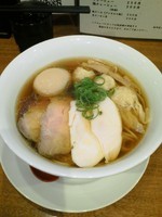 「特製醤油らぁ麺」@麺や維新の写真