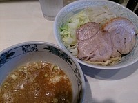 「つけめん麺少なめ」@らーめん 陸 尾山台店の写真