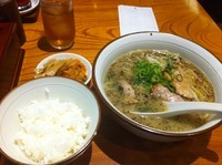 「たまゆラーメン（650円）」@らーめんあらうま堂 大阪駅桜橋口B1Fの写真