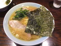 「ラーメン(600円)+ライス(100円)」@一乃利の写真