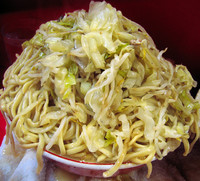 「麺マシ ぶた入り大ラーメン 750円 ニンニク」@ラーメン二郎 三田本店の写真