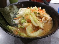 「ラーメン＋野菜畑」@家系総本山 ラーメン吉村家の写真