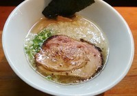 「和牛蕎麦・塩（炭火チャーシュー）700円」@麺や 虎ノ道の写真
