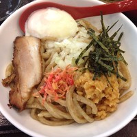 「海老油そば（￥690）＋温泉玉子（￥100）」@ちょもらん麺カフェの写真