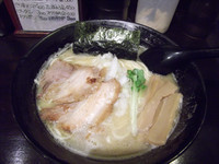「鶏煮干ラーメン(750円)」@自家製麺ほうきぼし 神田店の写真