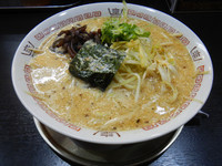 「白髭らーめん+替玉」@三十一代目 哲麺 与野駅前店の写真