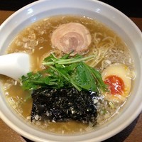 「塩ラーメン　700円」@Dragon Noodle's ドラゴンラーメンの写真