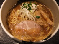 「醬油らーめん（750円）」@あら焚き豚骨 あらとん 新宿御苑店の写真