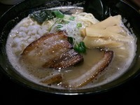 「鶏煮干らーめん」@自家製麺ほうきぼし 神田店の写真