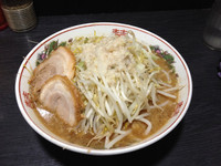 「ラーメン並(野菜2倍ニンニクアブラ)¥600」@ダントツラーメン 岡山一番店の写真