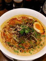 「担々麺820円+餃子350円」@永吉の写真