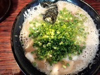 「ラーメン（葱多め）」@博多一双 博多駅東本店の写真