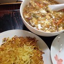 酸辣湯麺 かたやきそば