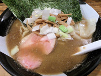 「煮干ラーメン」@すごい煮干ラーメン凪 新宿ゴールデン街店 本館の写真