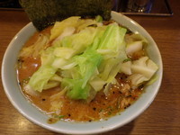 「赤味噌らーめん＋キャベツ」@いっぱち家の写真