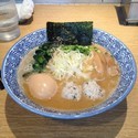 濃厚魚介ラーメン味玉850円