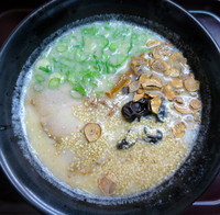 「長浜らーめん＋こがしにんにく」@ラーメン長浜華の写真